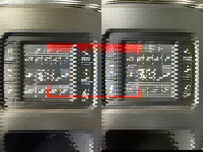 Used 2019 Dodge Journey SE w/ Premium Group image 32