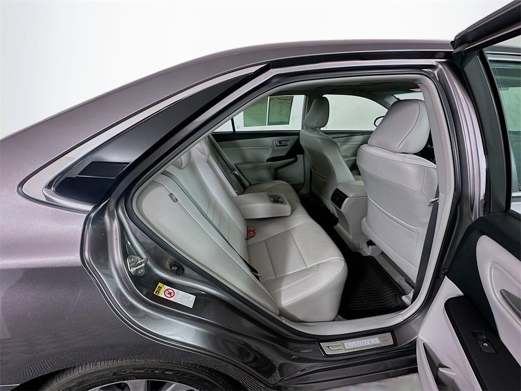Used 2017 Toyota Camry XLE image 26