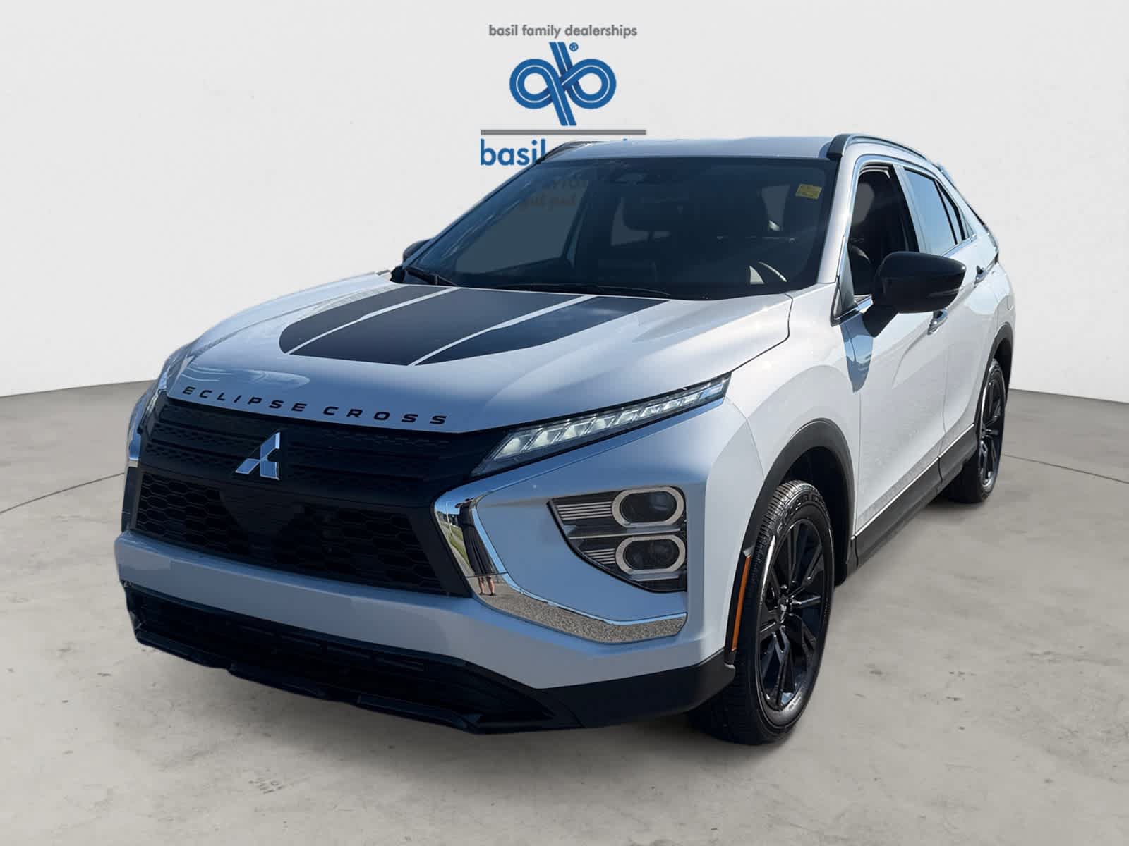 Used 2025 Mitsubishi Eclipse Cross AWD image 2