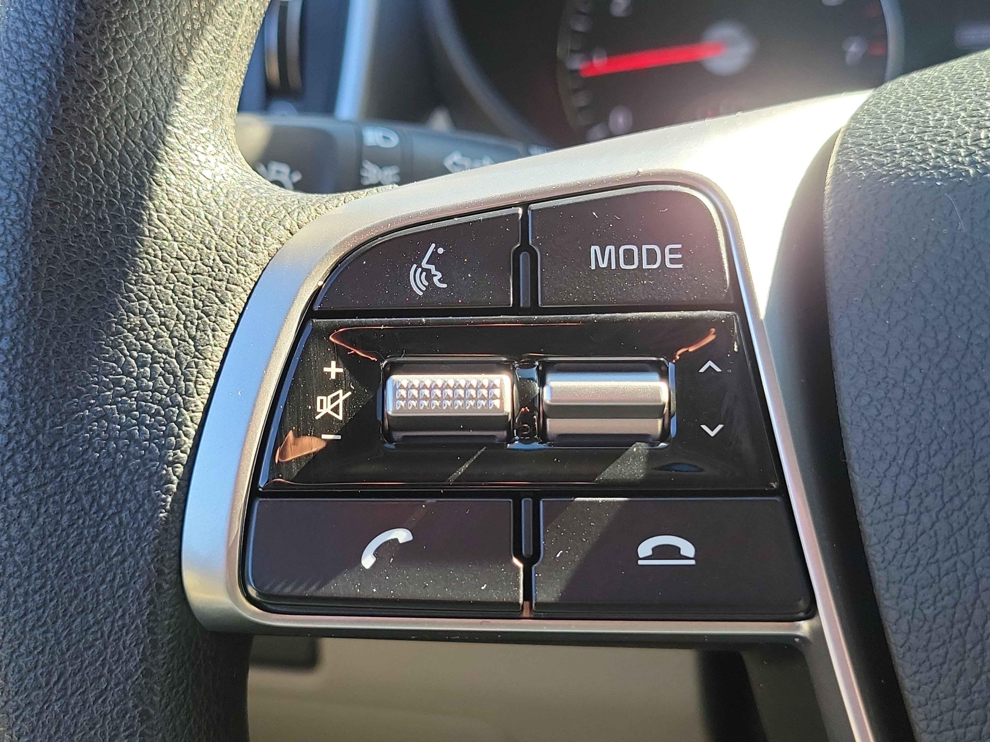 Used 2020 Kia Sorento LX image 27