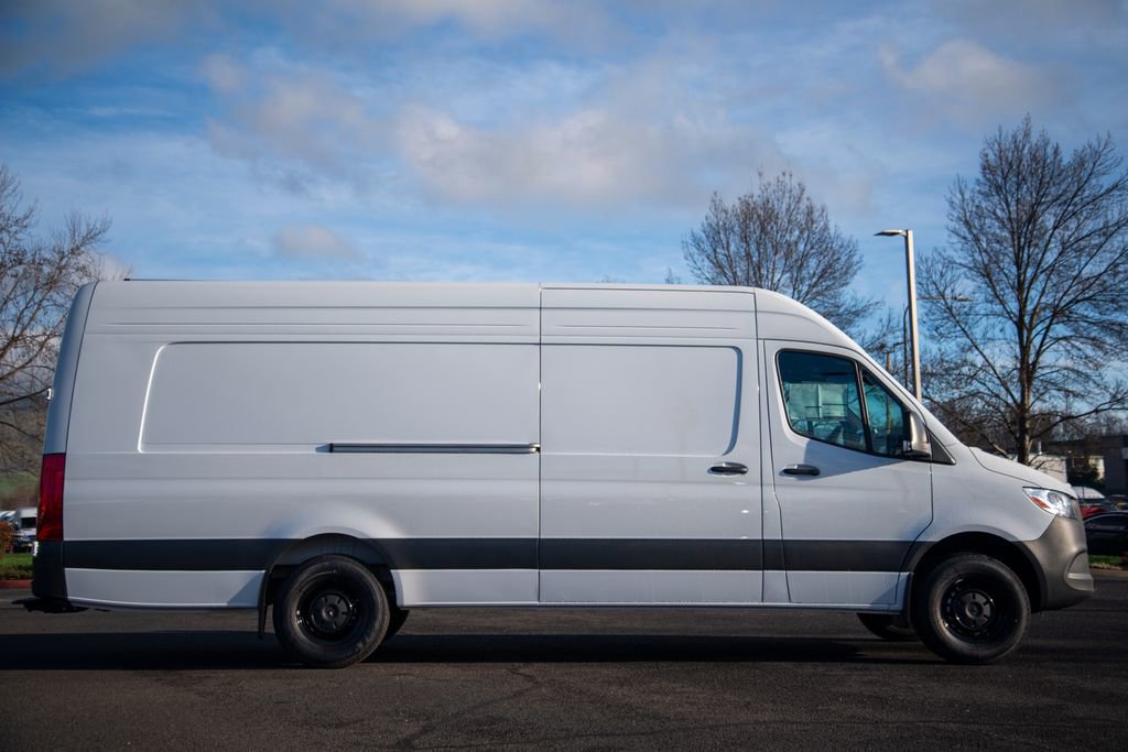 New 2026 Mercedes-Benz Sprinter 2500 image 4