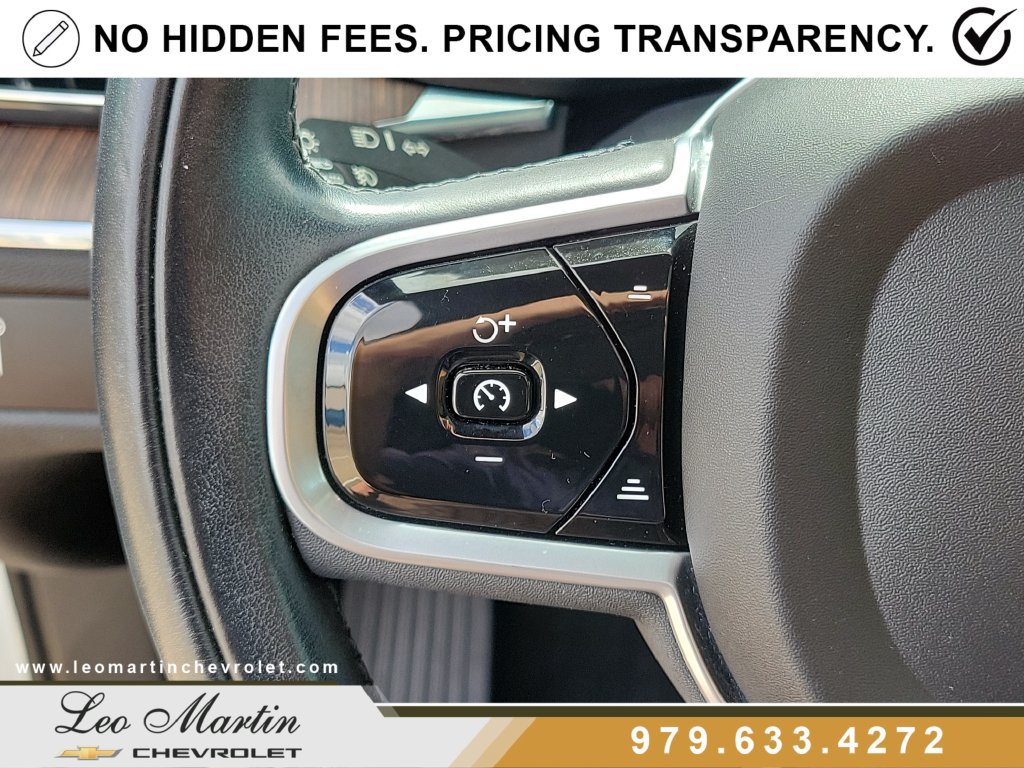 Used 2022 Volvo XC60 B5 Inscription w/ Advanced Package FWD image 23