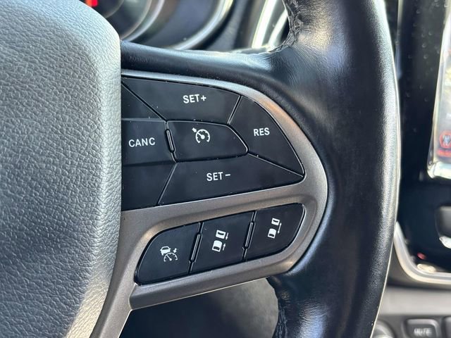 Used 2021 Jeep Cherokee Limited w/ Mopar Interior Package AWD/4WD image 12