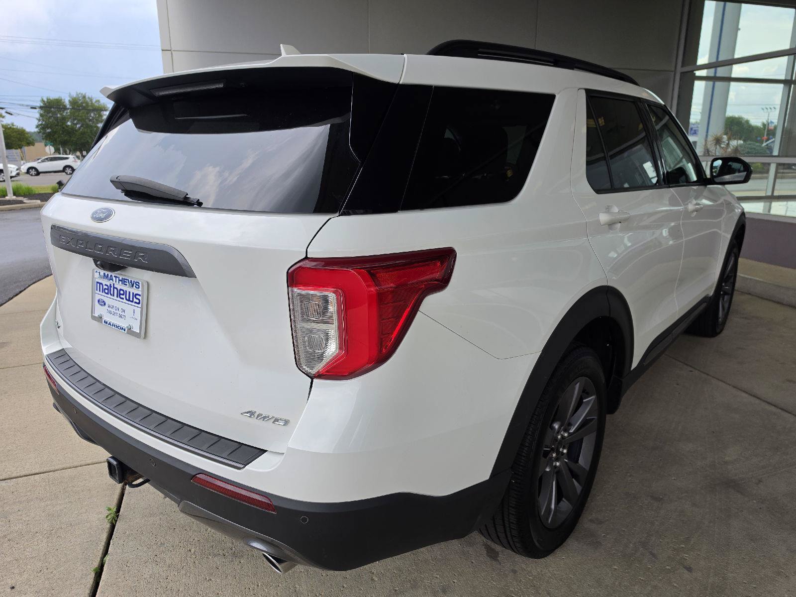Used 2023 Ford Explorer XLT w/ Equipment Group 202A AWD/4WD image 6