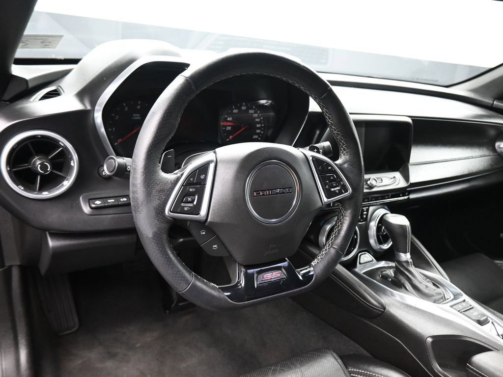 Used 2016 Chevrolet Camaro SS image 15