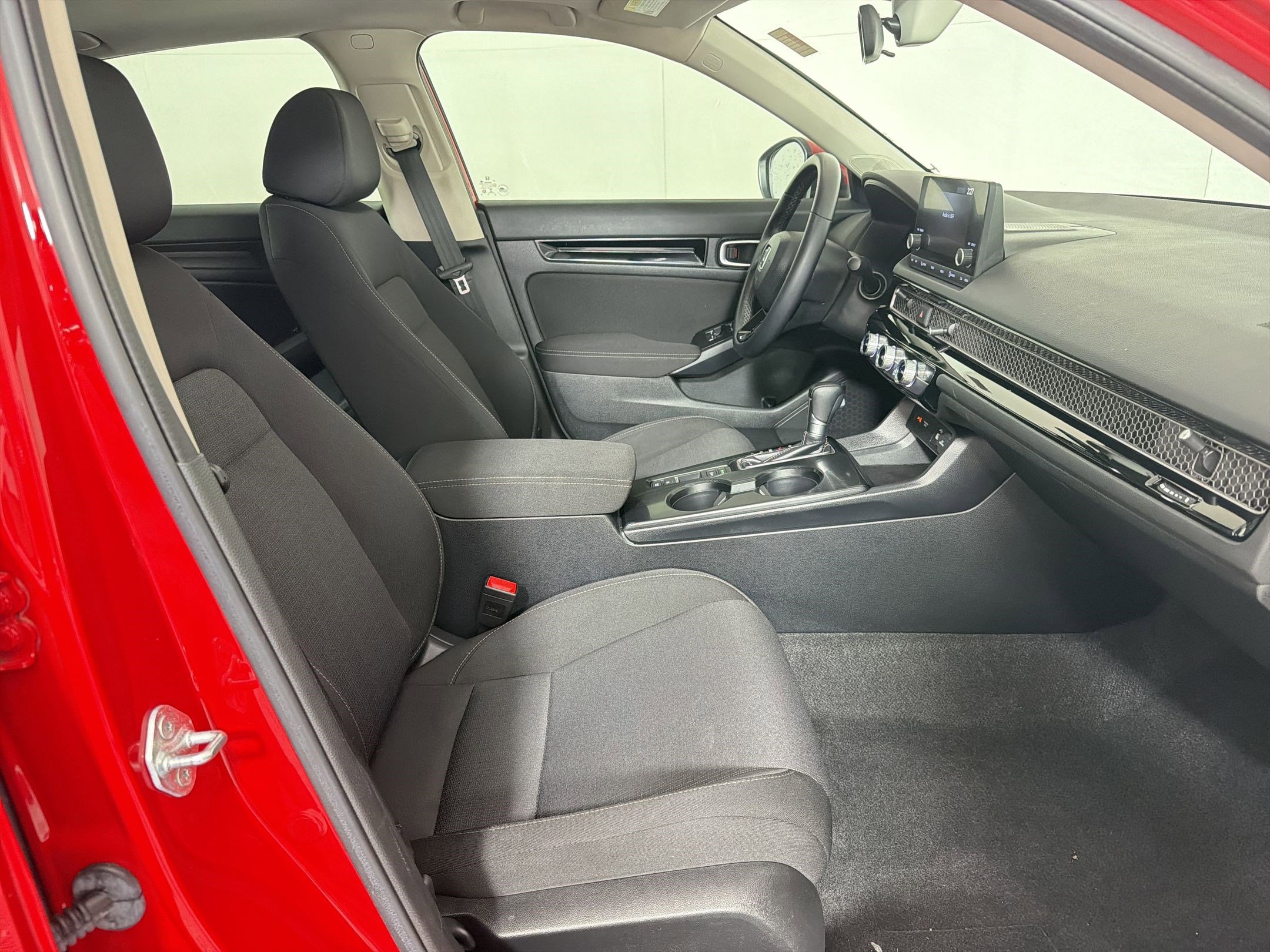 Certified 2023 Honda Civic EX image 30