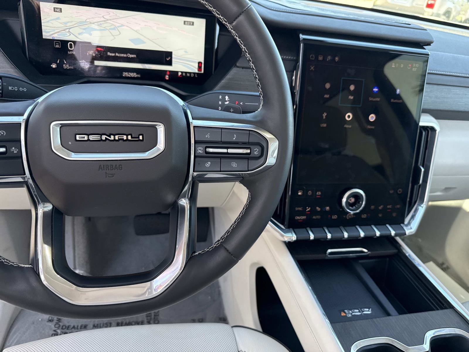 Used 2024 GMC Acadia Denali image 28