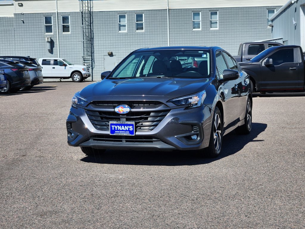 Used 2025 Subaru Legacy Premium AWD/4WD image 3