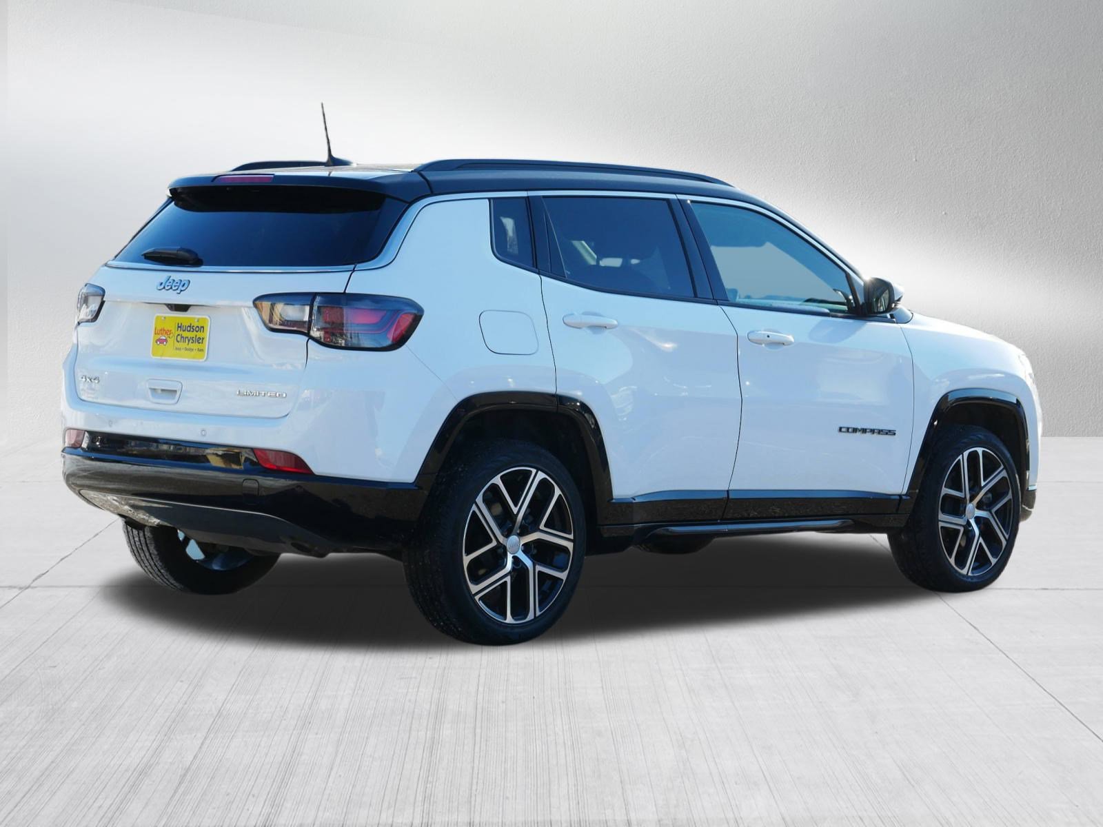 Certified 2024 Jeep Compass Limited w/ Elite Group image 7