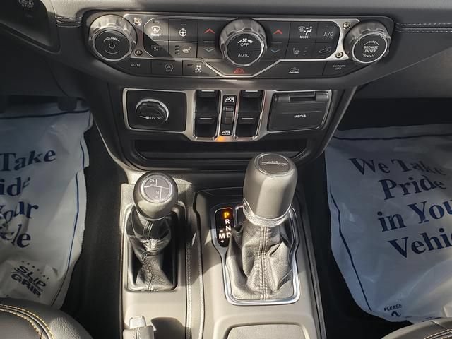 New 2026 Jeep Gladiator Sport AWD/4WD image 10