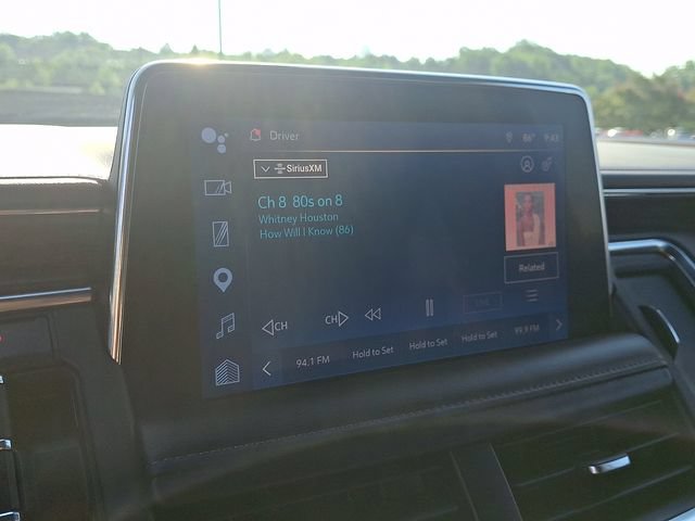 Used 2022 Chevrolet Tahoe LT w/ Luxury Package AWD/4WD image 17