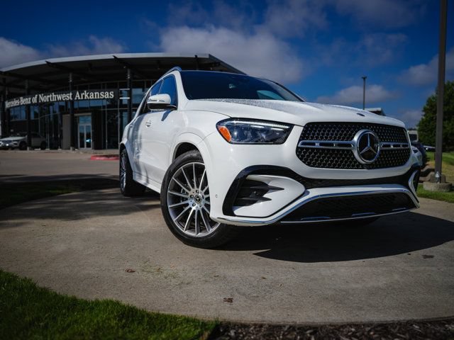 Certified 2025 Mercedes-Benz GLE 450e 4MATIC image 2