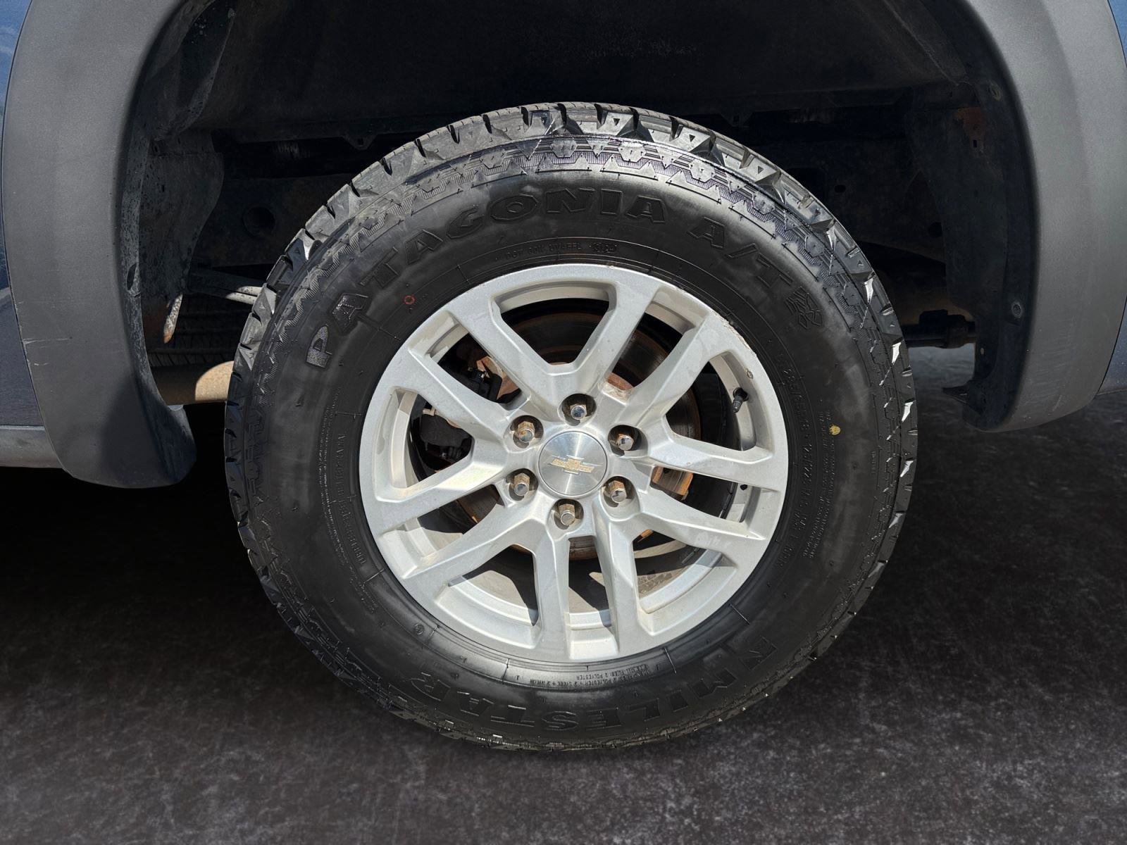 Used 2019 Chevrolet Silverado 1500 LT w/ Z71 Off-Road Package AWD/4WD image 15