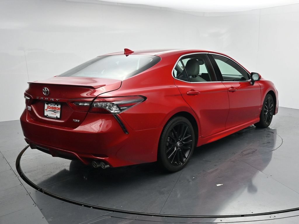 Used 2023 Toyota Camry XSE FWD image 7