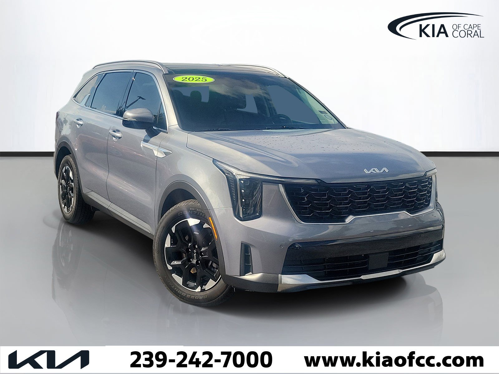 Certified 2025 Kia Sorento S w/ Panoramic Sunroof Package FWD image 1