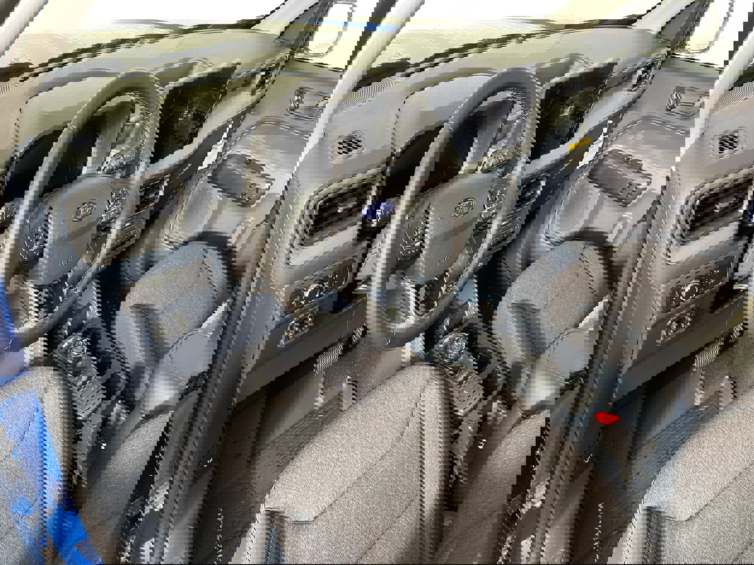 New 2025 Ford Maverick XLT w/ XLT Luxury Package image 2