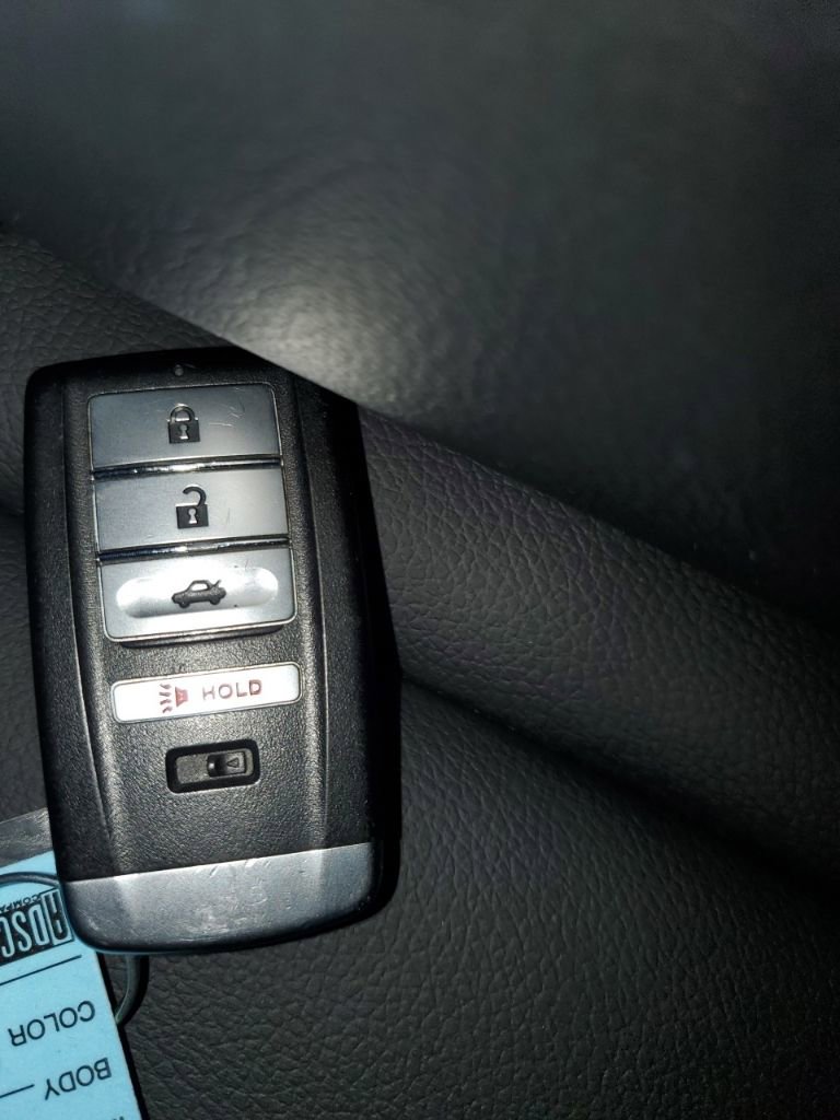 Used 2023 Acura TLX image 32