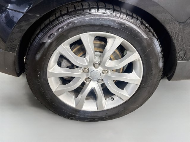 Used 2016 Land Rover Range Rover Sport HSE AWD/4WD image 32