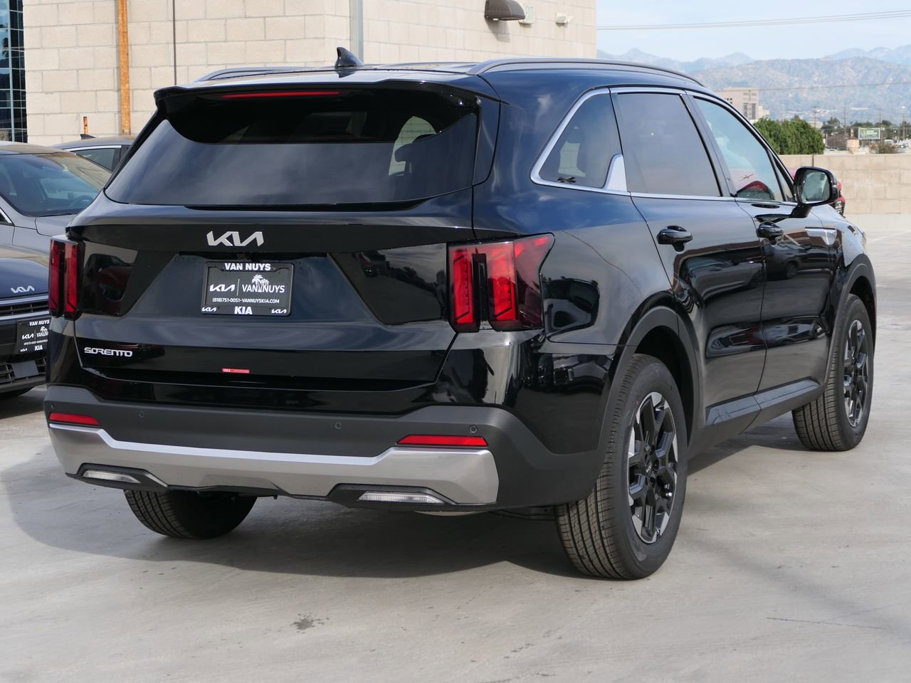 New 2026 Kia Sorento S FWD image 3