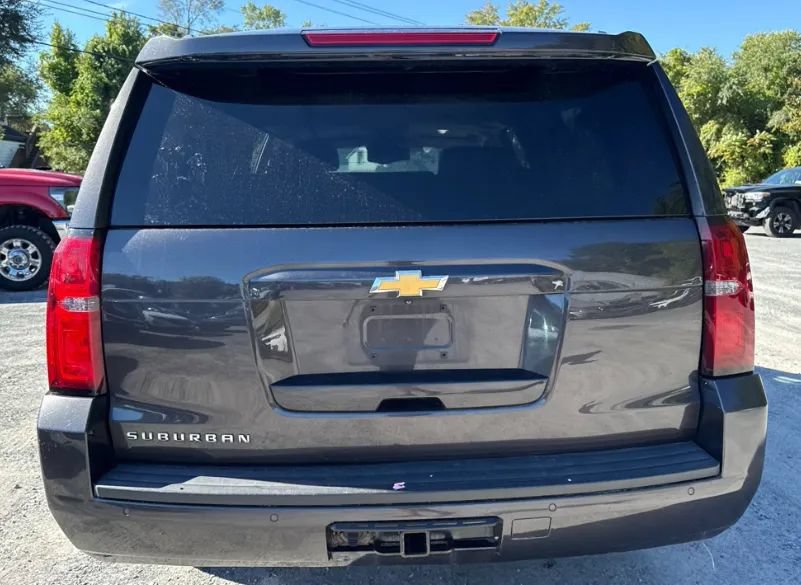 Used 2017 Chevrolet Suburban LT AWD/4WD image 5