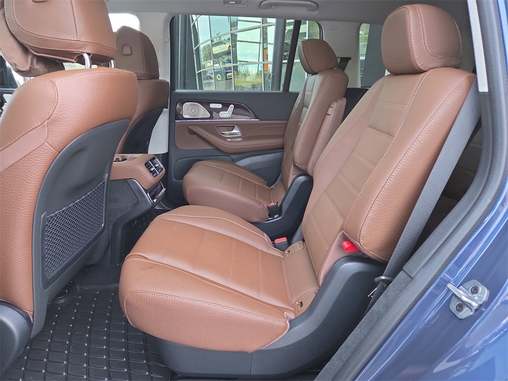 New 2026 Mercedes-Benz GLS 450 4MATIC image 12