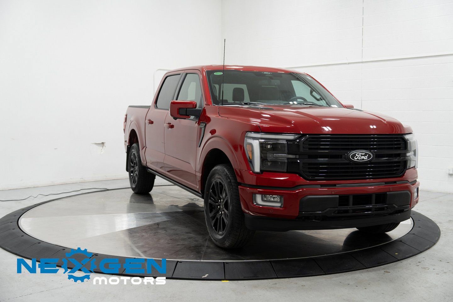 Used 2024 Ford F150 Platinum image 2