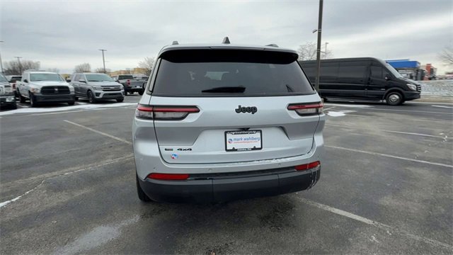 Used 2021 Jeep Grand Cherokee L Laredo image 7