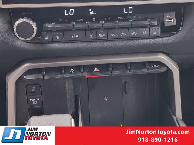 Used 2025 Toyota Tundra Limited w/ Power Package image 20