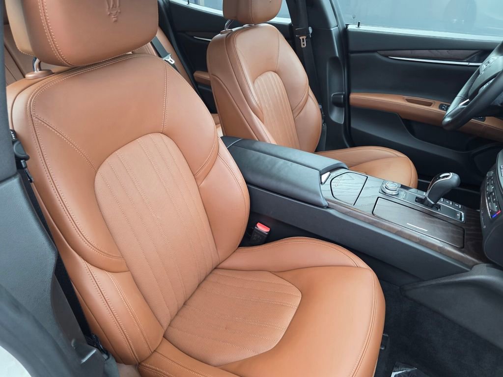 Used 2018 Maserati Ghibli S GranLusso RWD image 30