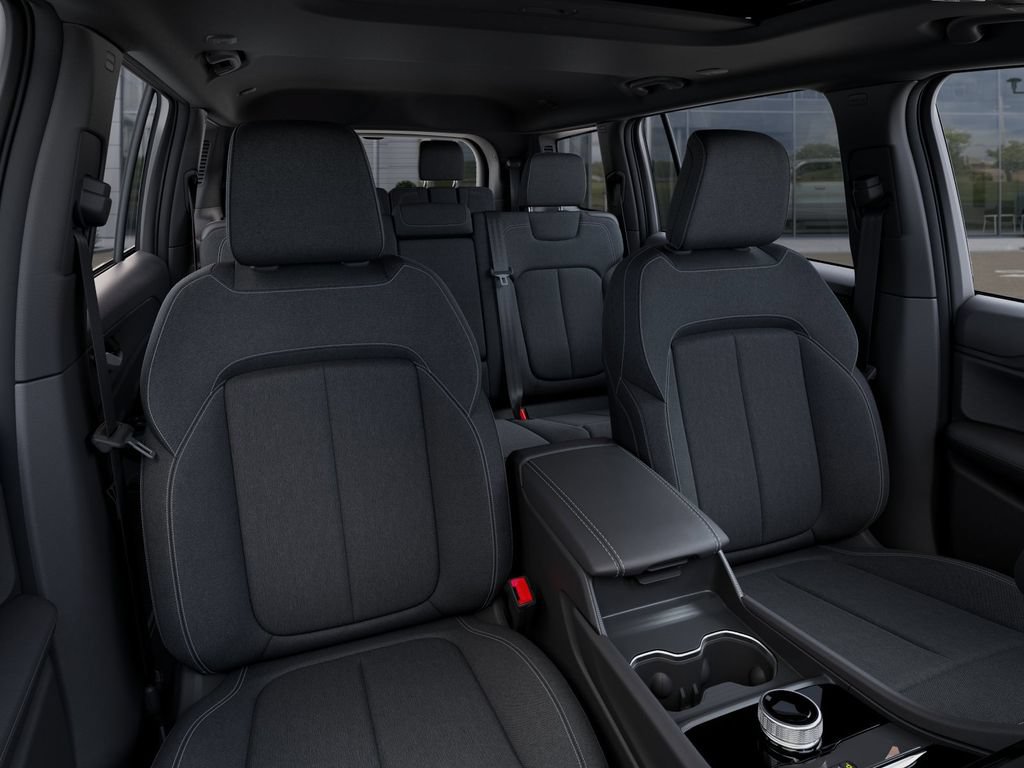 New 2025 Jeep Grand Cherokee L Laredo w/ Luxury Tech Group I AWD/4WD image 17