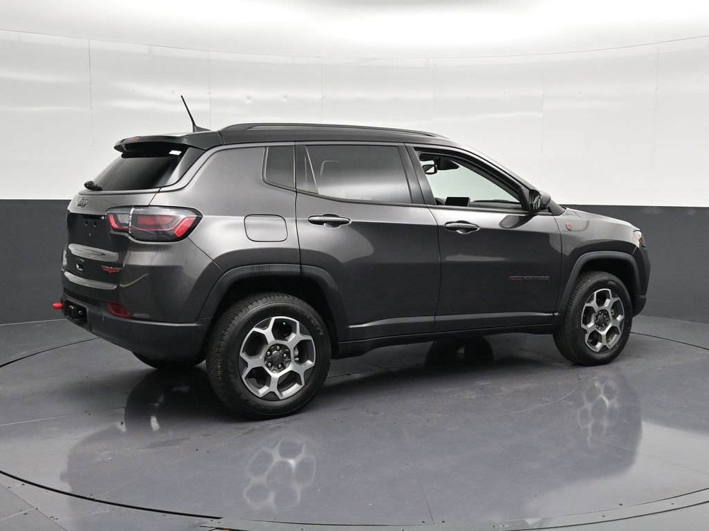 Used 2022 Jeep Compass Trailhawk w/ Trailhawk Elite Group image 3
