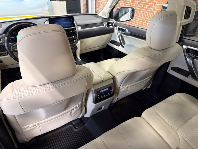 Used 2023 Lexus GX 460 Premium w/ Premium Package AWD/4WD image 31
