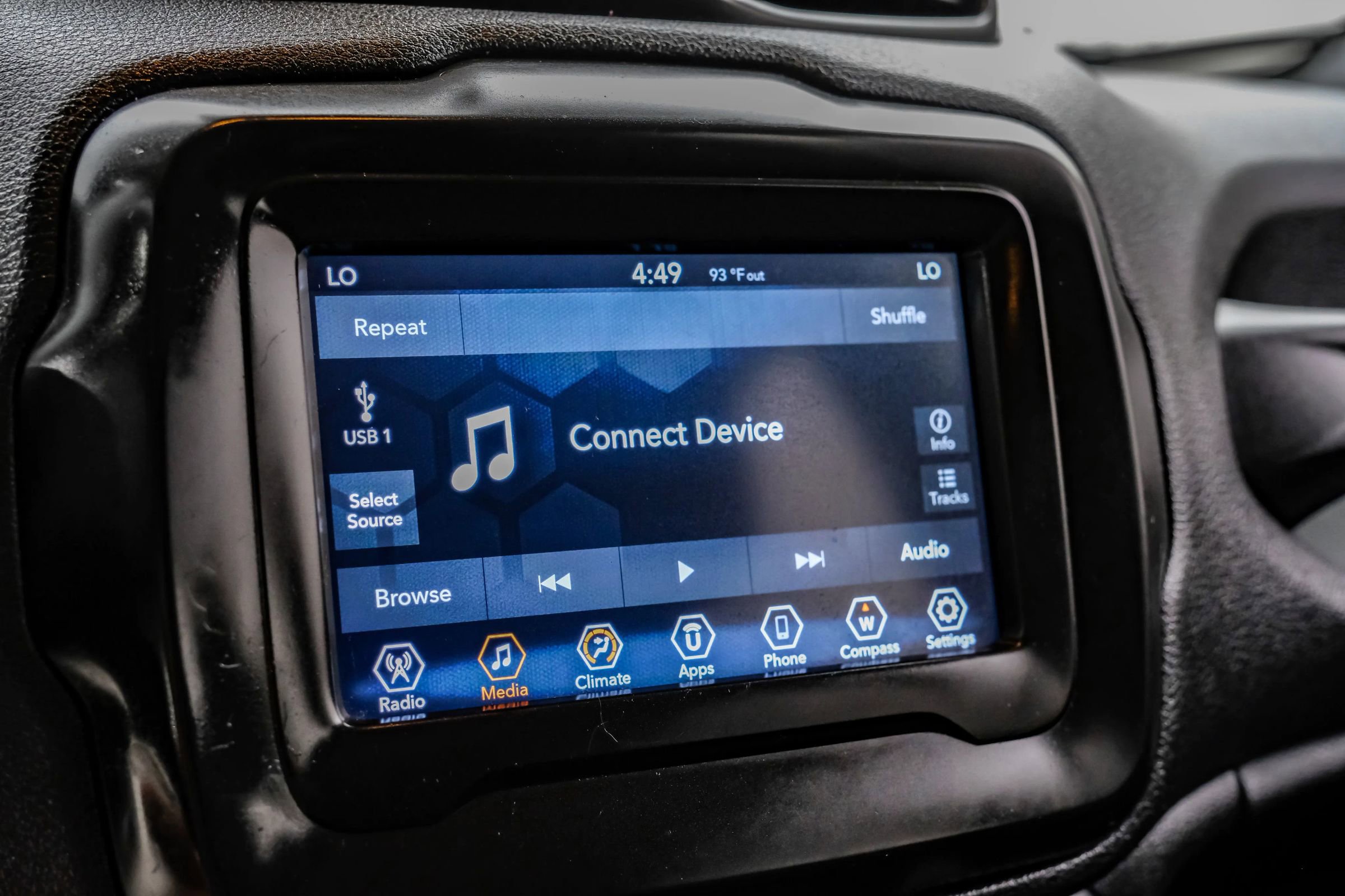 Used 2020 Jeep Renegade Latitude image 31