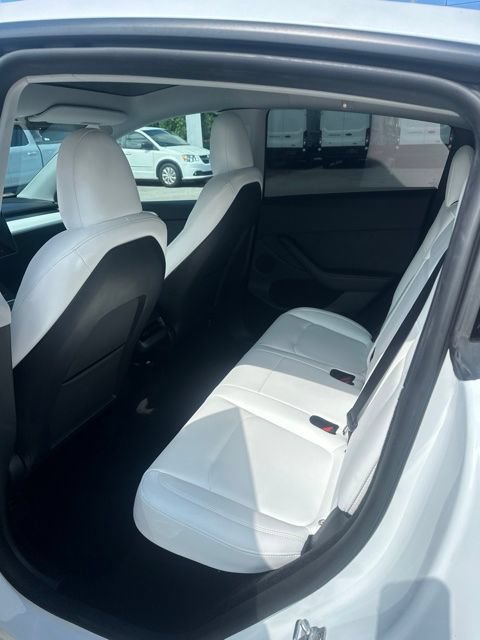 Used 2024 Tesla Model Y Performance AWD/4WD image 16