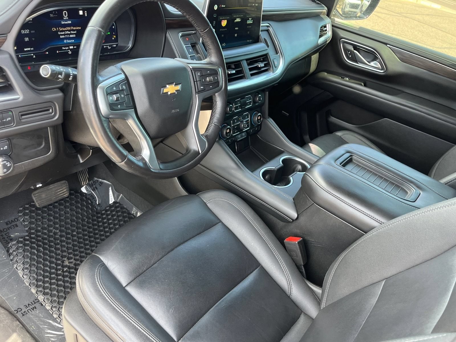 Used 2022 Chevrolet Suburban LT RWD image 16