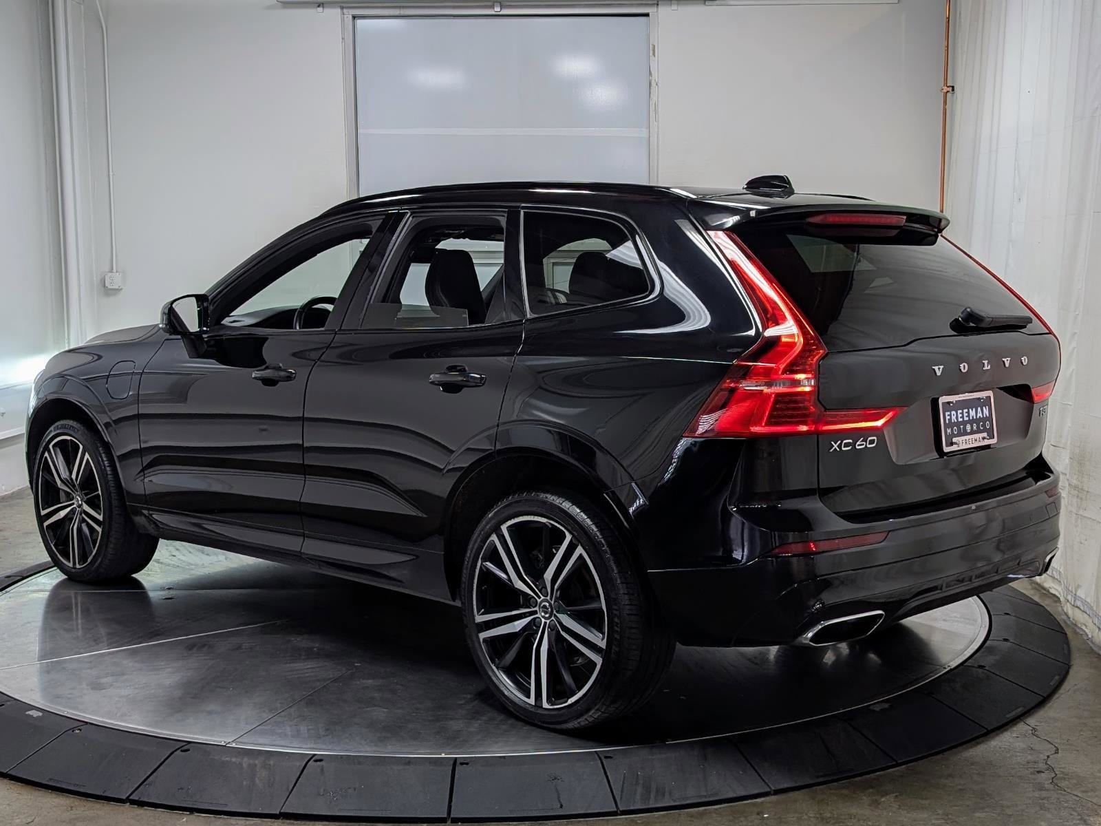 Used 2020 Volvo XC60 T8 R-Design AWD/4WD image 7