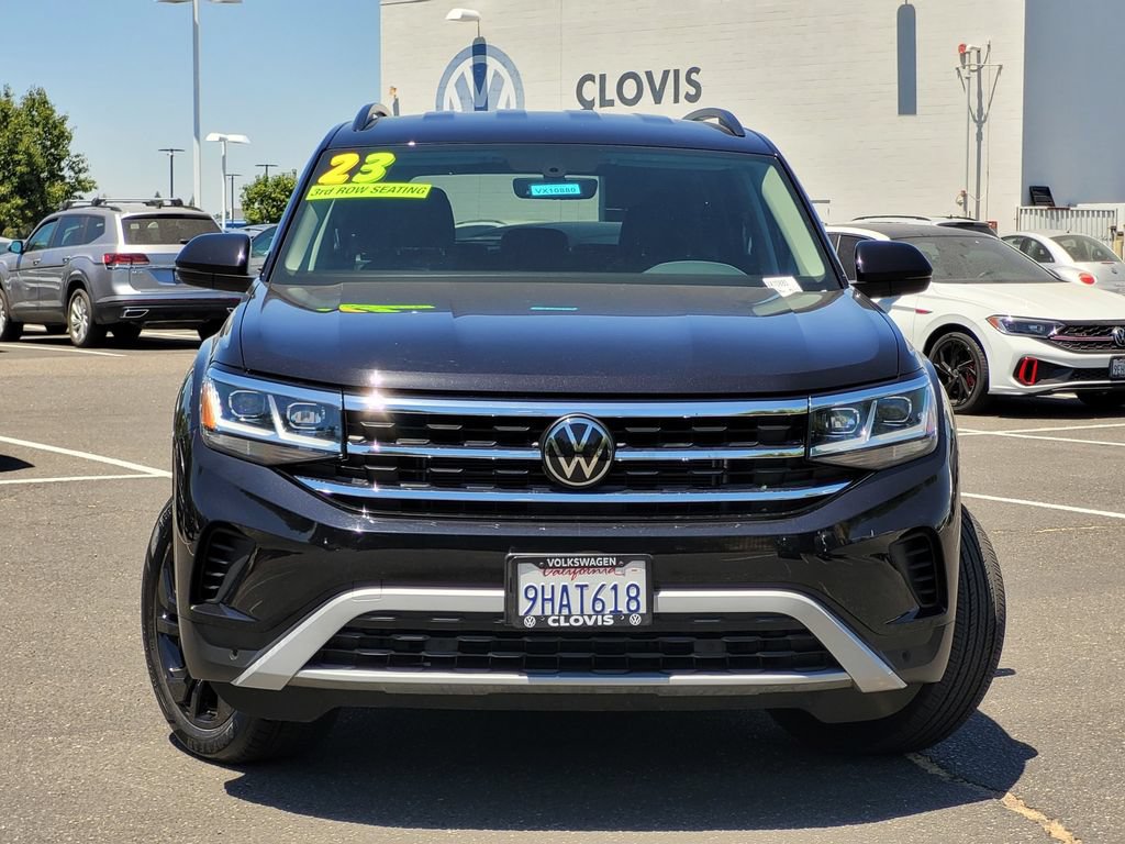 Used 2023 Volkswagen Atlas SE w/ Black Wheel Package AWD/4WD image 3