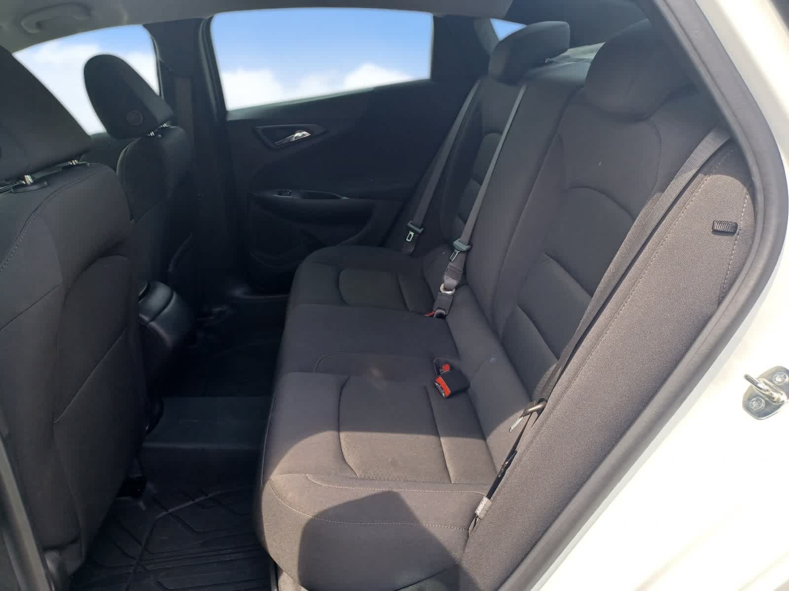 Used 2023 Chevrolet Malibu RS FWD image 16