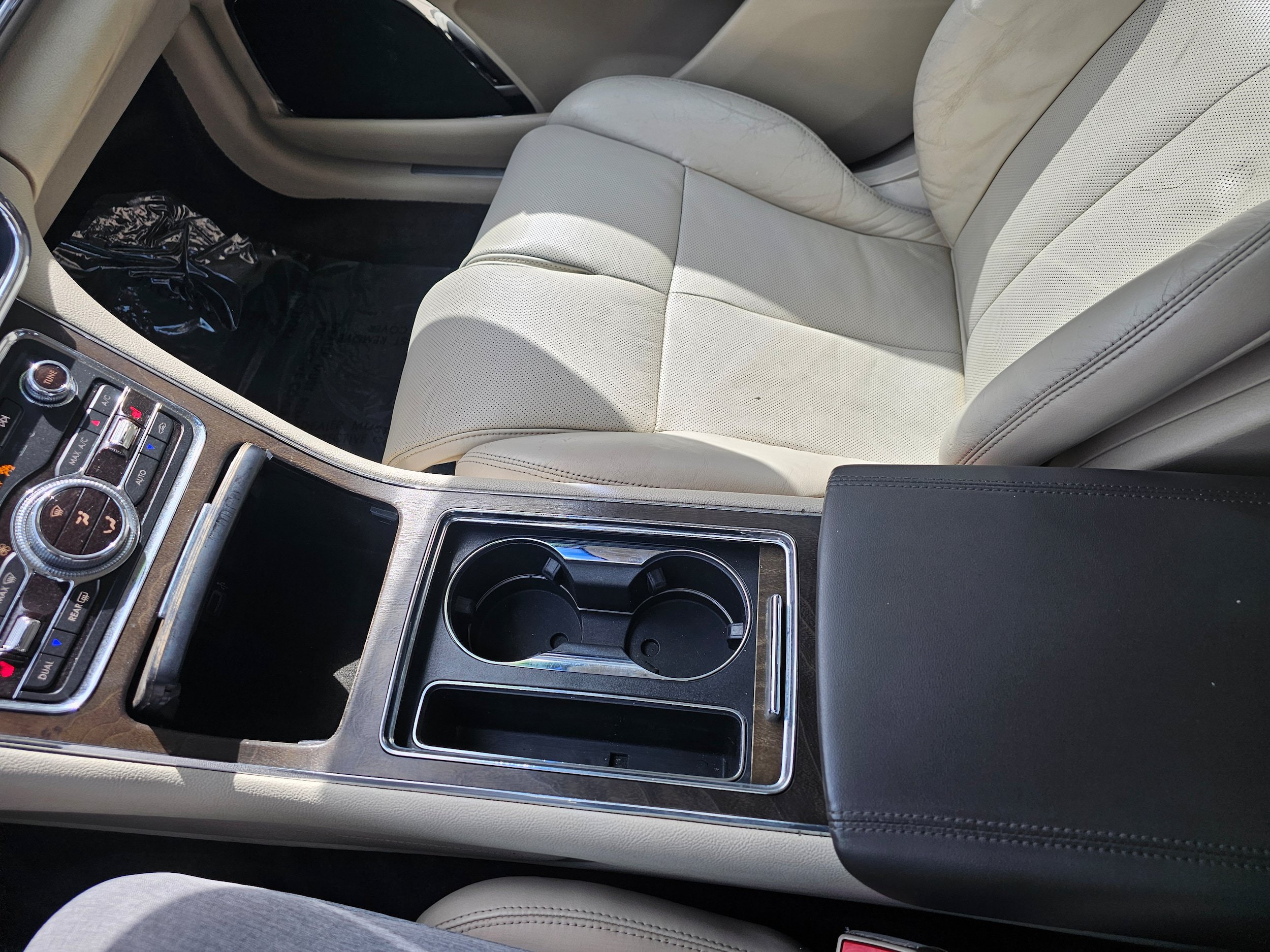 Used 2017 Lincoln Continental Select FWD image 14