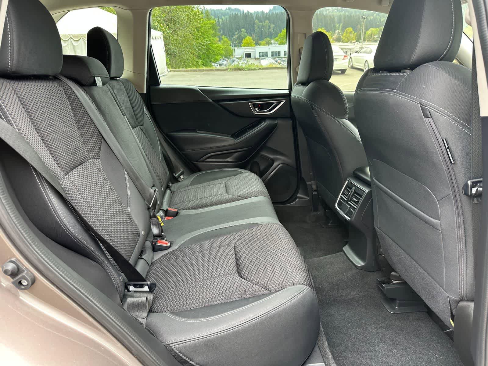 Certified 2022 Subaru Forester Premium AWD/4WD image 12