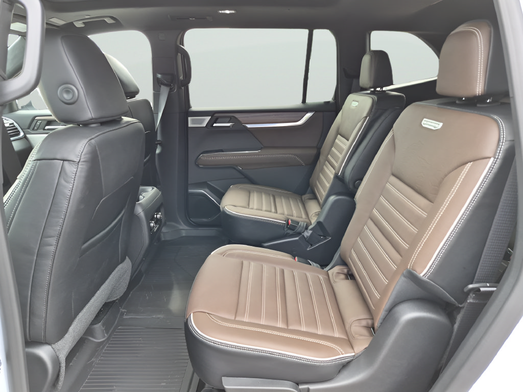 New 2027 GMC Acadia Denali Ultimate w/ LPO, Floor Liner Package AWD/4WD image 33