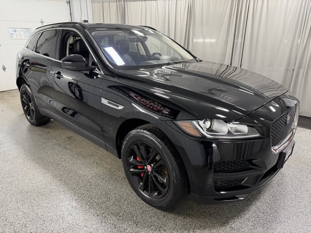 Used 2019 Jaguar F-PACE Premium image 3