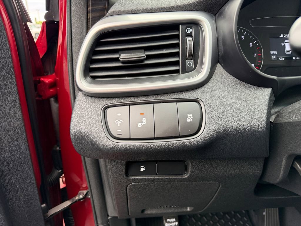 Used 2019 Kia Sorento LX image 48