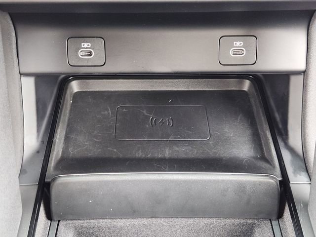 Used 2024 Land Rover Discovery Sport Dynamic SE image 18