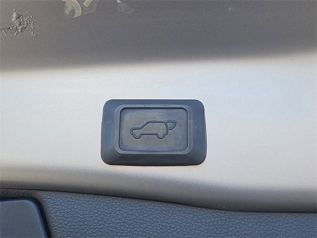 Used 2019 Toyota RAV4 XLE image 19