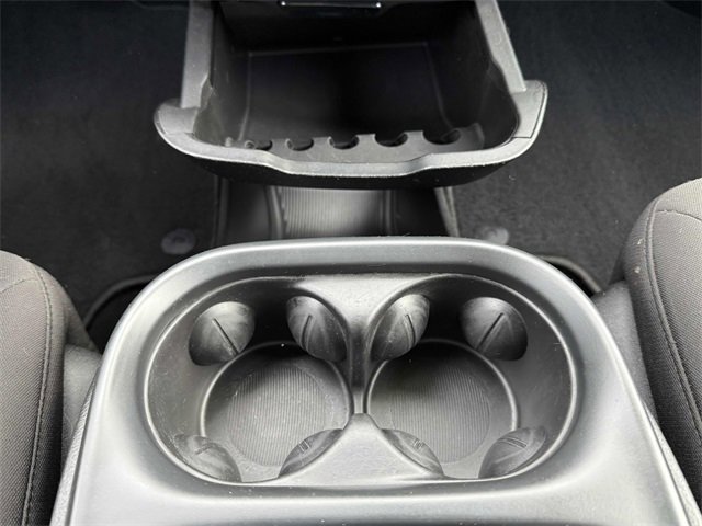 Used 2021 Chrysler Pacifica Touring w/ Uconnect Theater Family Group image 3