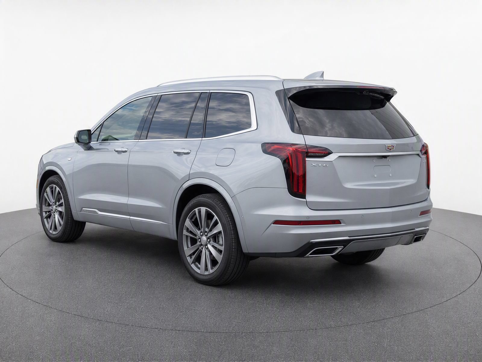 Certified 2025 Cadillac XT6 Premium Luxury w/ Platinum Package FWD image 3