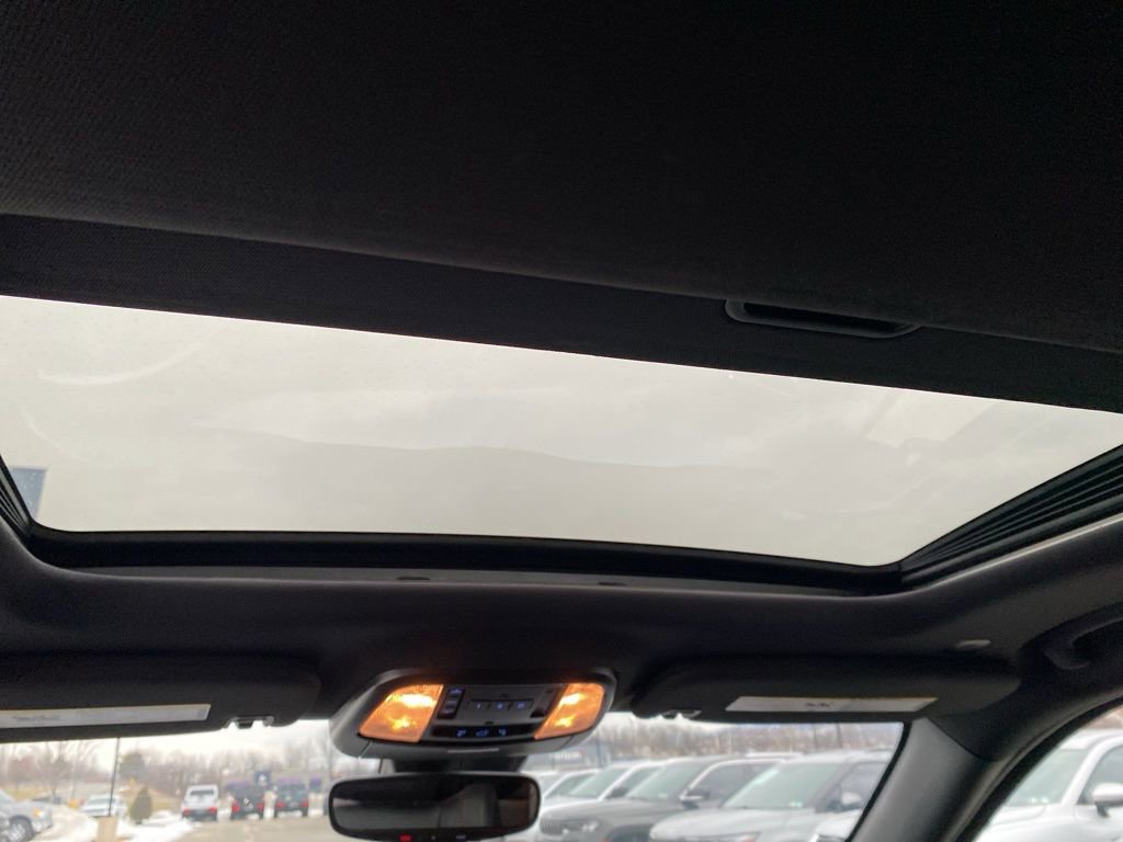 Used 2025 Dodge Durango GT image 24