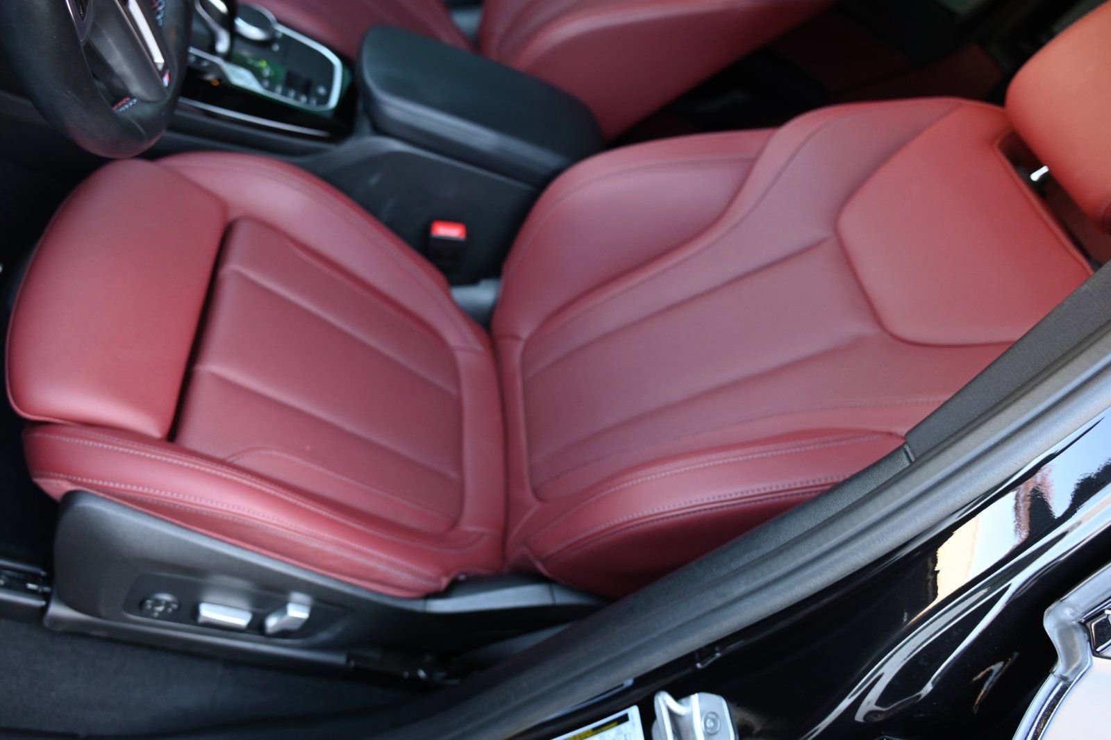 Certified 2023 BMW X3 M40i w/ Premium Package image 16