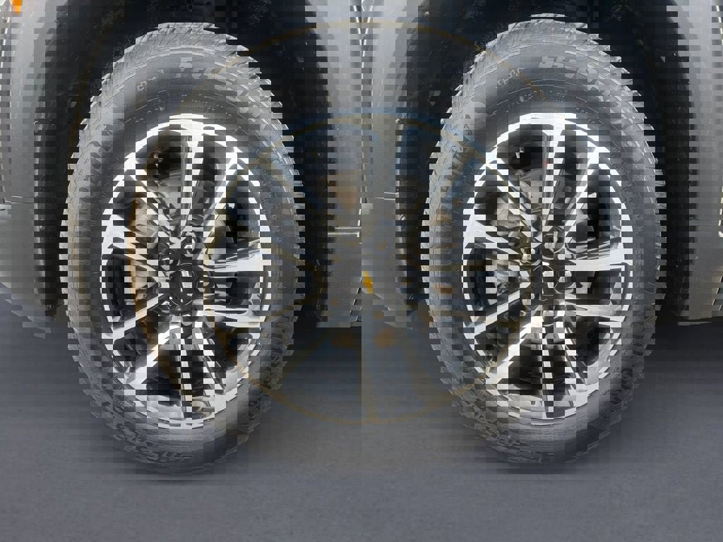 Used 2025 Chevrolet TrailBlazer LT image 9